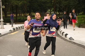 Runner Photo 4264630