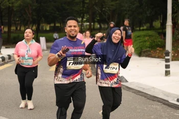 Runner Photo 4264632