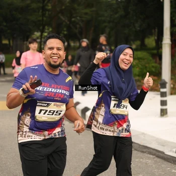 Runner Photo 4264633