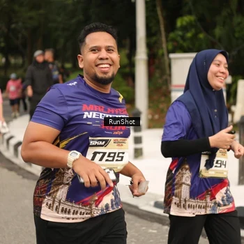 Runner Photo 4264647