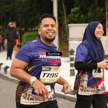 Runner Photo 4264648