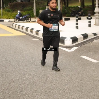 Runner Photo 4264667