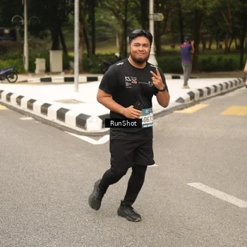 Runner Photo 4264671