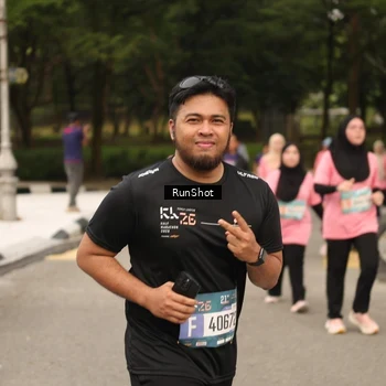 Runner Photo 4264681