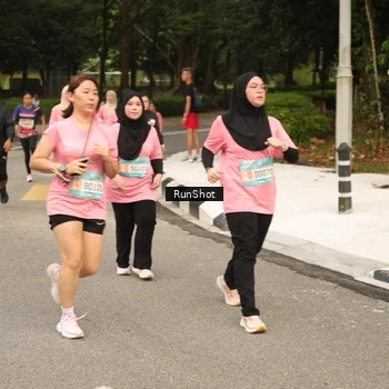 Runner Photo 4264692