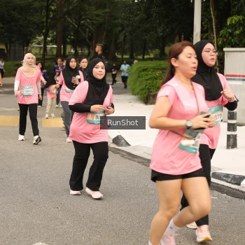 Runner Photo 4264697
