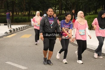 Runner Photo 4264716