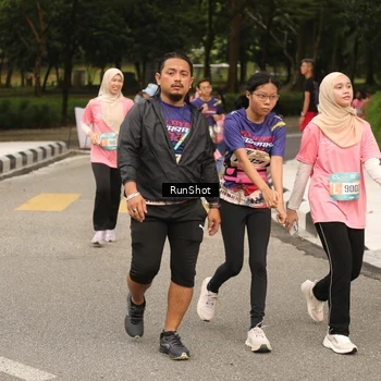 Runner Photo 4264721