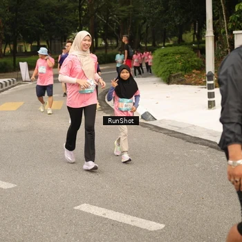 Runner Photo 4264735