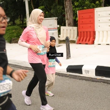 Runner Photo 4264746