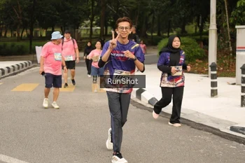 Runner Photo 4264752