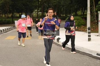 Runner Photo 4264759