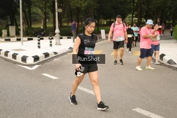 Runner Photo 4264778