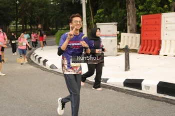 Runner Photo 4264779
