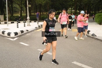 Runner Photo 4264782