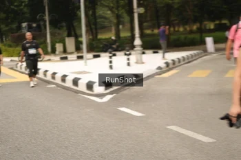 Runner Photo 4264783