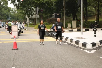 Runner Photo 4264787