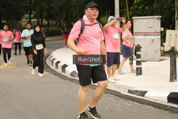 Runner Photo 4264799