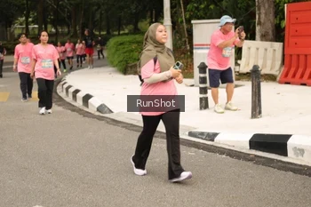 Runner Photo 4264849