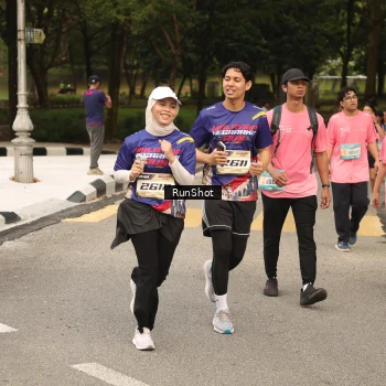 Runner Photo 4264862