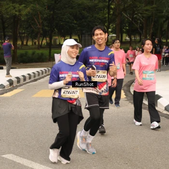 Runner Photo 4264868