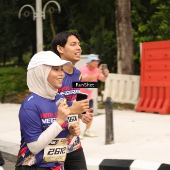 Runner Photo 4264875