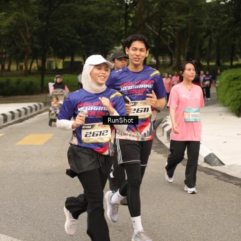 Runner Photo 4264879