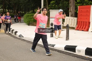 Runner Photo 4264893