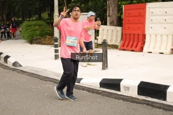 Runner Photo 4264898