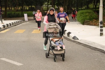 Runner Photo 4264904