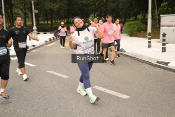 Runner Photo 4264947