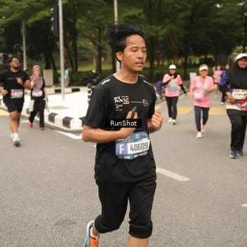 Runner Photo 4264953