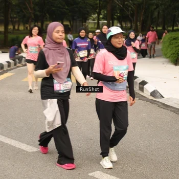 Runner Photo 4264987