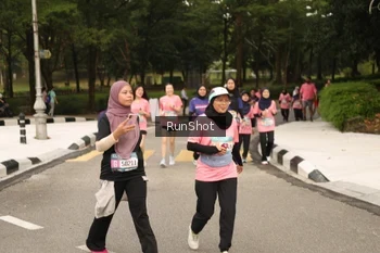 Runner Photo 4264995