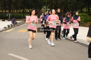 Runner Photo 4264996