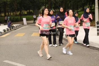 Runner Photo 4265000