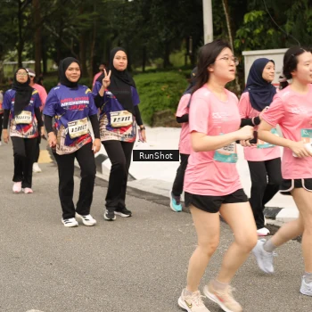 Runner Photo 4265006