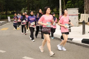Runner Photo 4265009