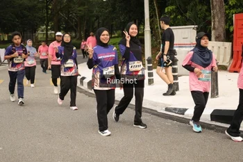 Runner Photo 4265012