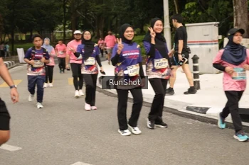 Runner Photo 4265016