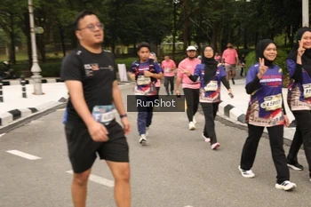 Runner Photo 4265018