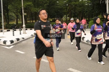 Runner Photo 4265019