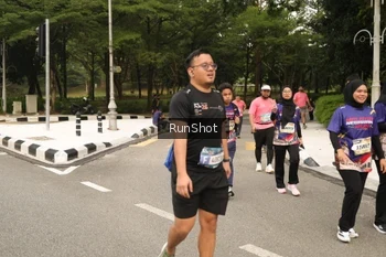 Runner Photo 4265024