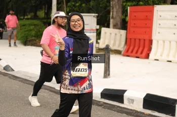 Runner Photo 4265034