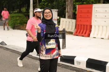 Runner Photo 4265037