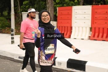 Runner Photo 4265038