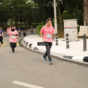 Runner Photo 4265061
