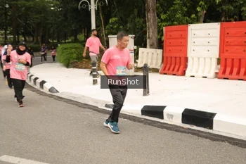 Runner Photo 4265068