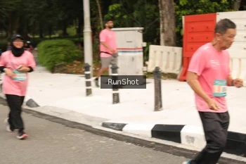 Runner Photo 4265076