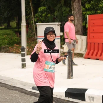 Runner Photo 4265100